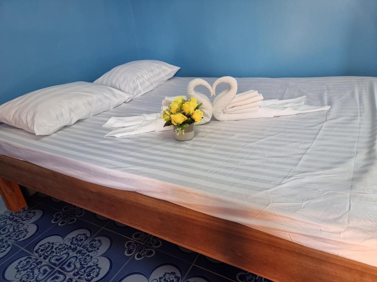 หอพักโชคอนันต์ Hotel Chiang Rai Buitenkant foto